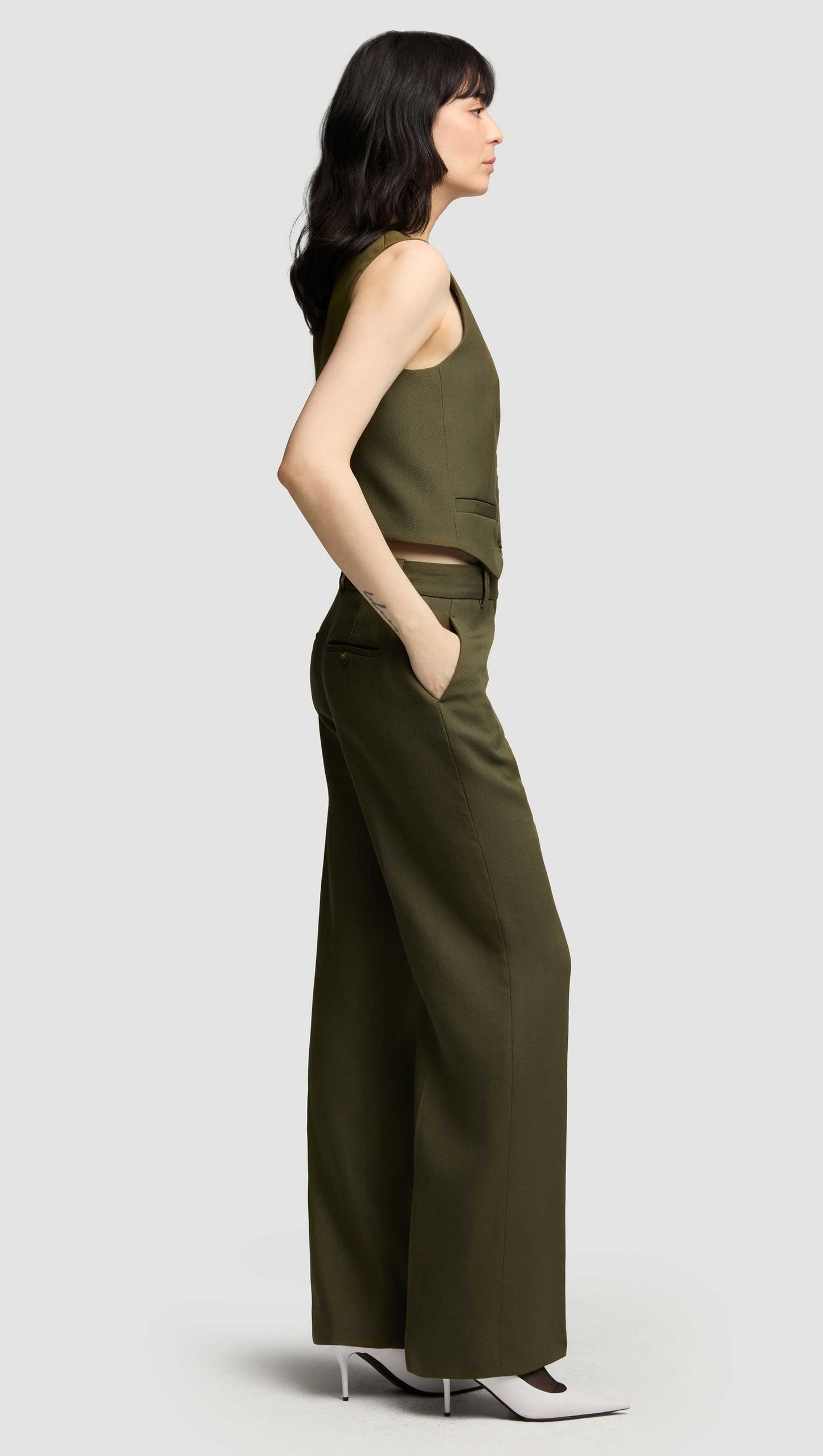 Shallow V-Neck Waistcoat in Viscose Wool Twill | Olive