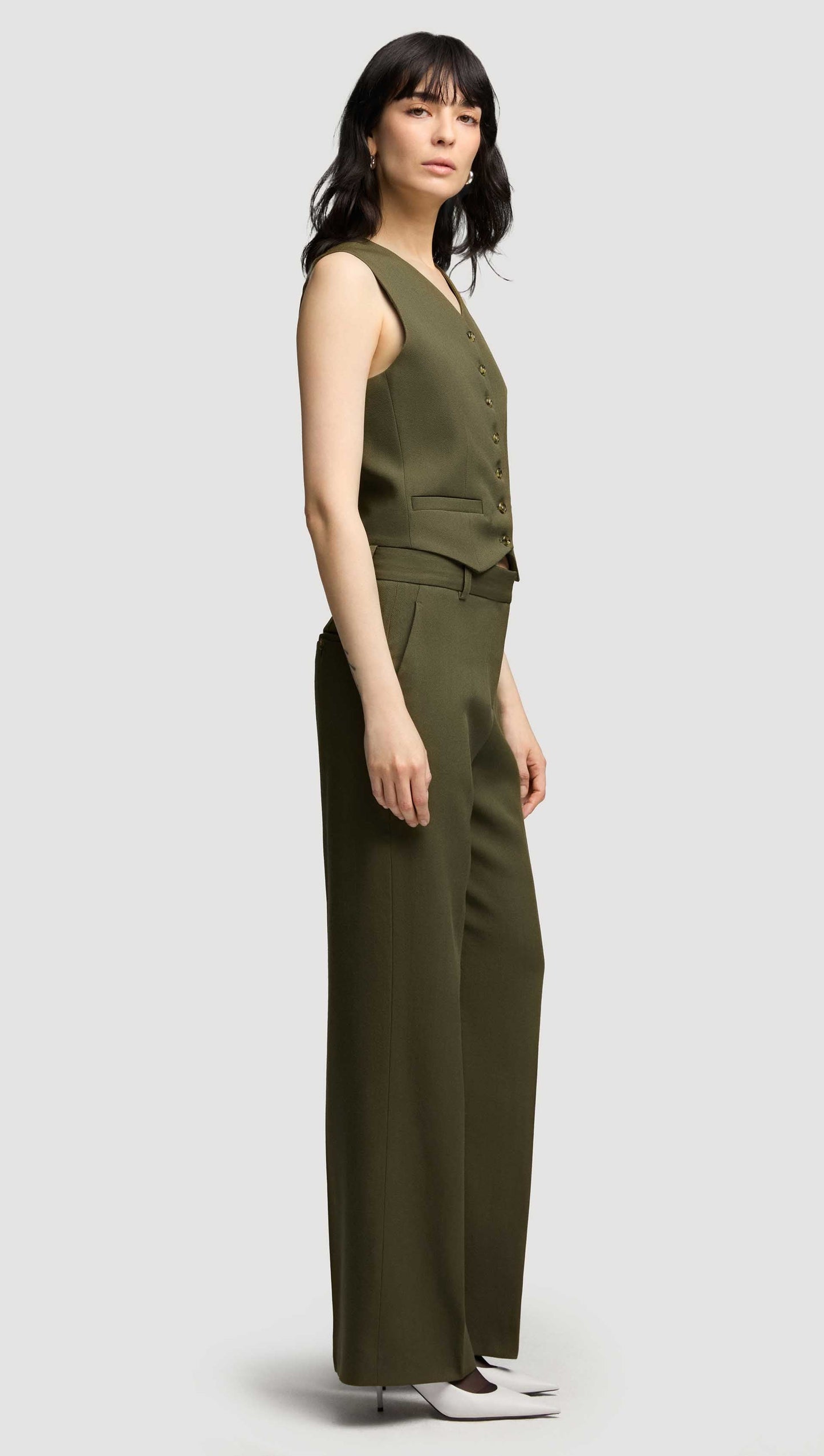 Shallow V-Neck Waistcoat in Viscose Wool Twill | Olive