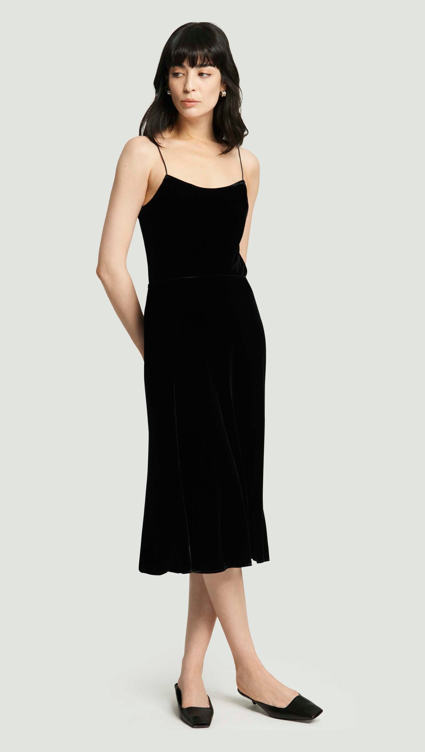 Bias Midi Skirt in Velvet | Black