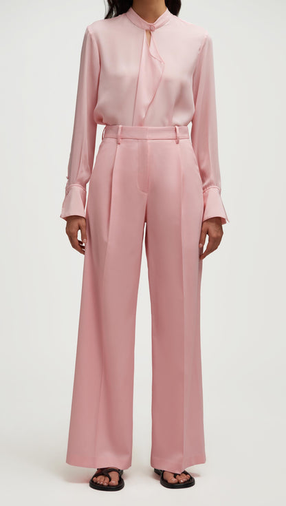 Single Pleat Trouser in Seasonless Wool | Soft Pink