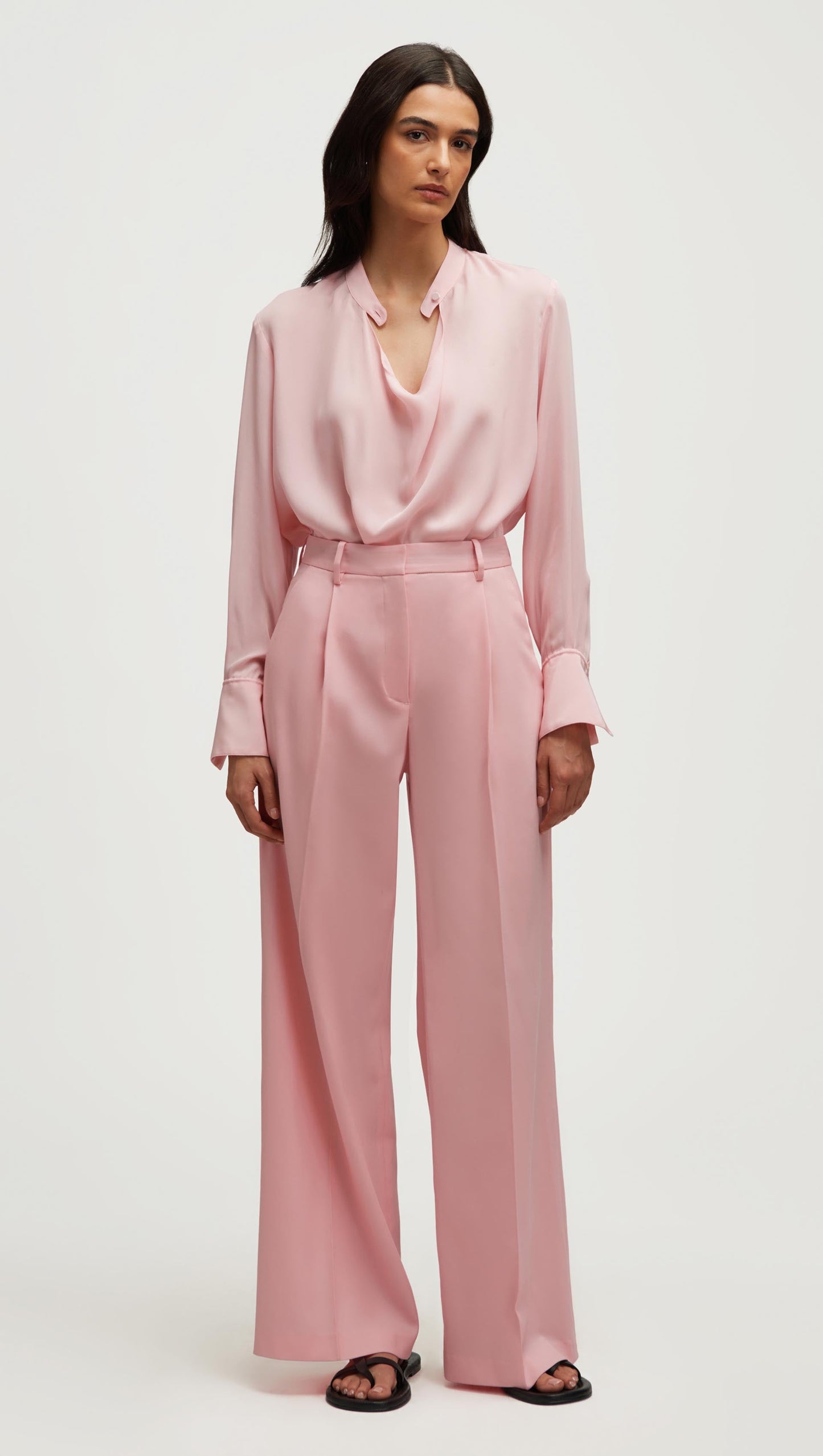 Single Pleat Trouser in Seasonless Wool | Soft Pink