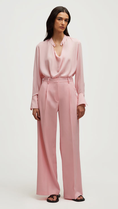 Single Pleat Trouser in Seasonless Wool | Soft Pink