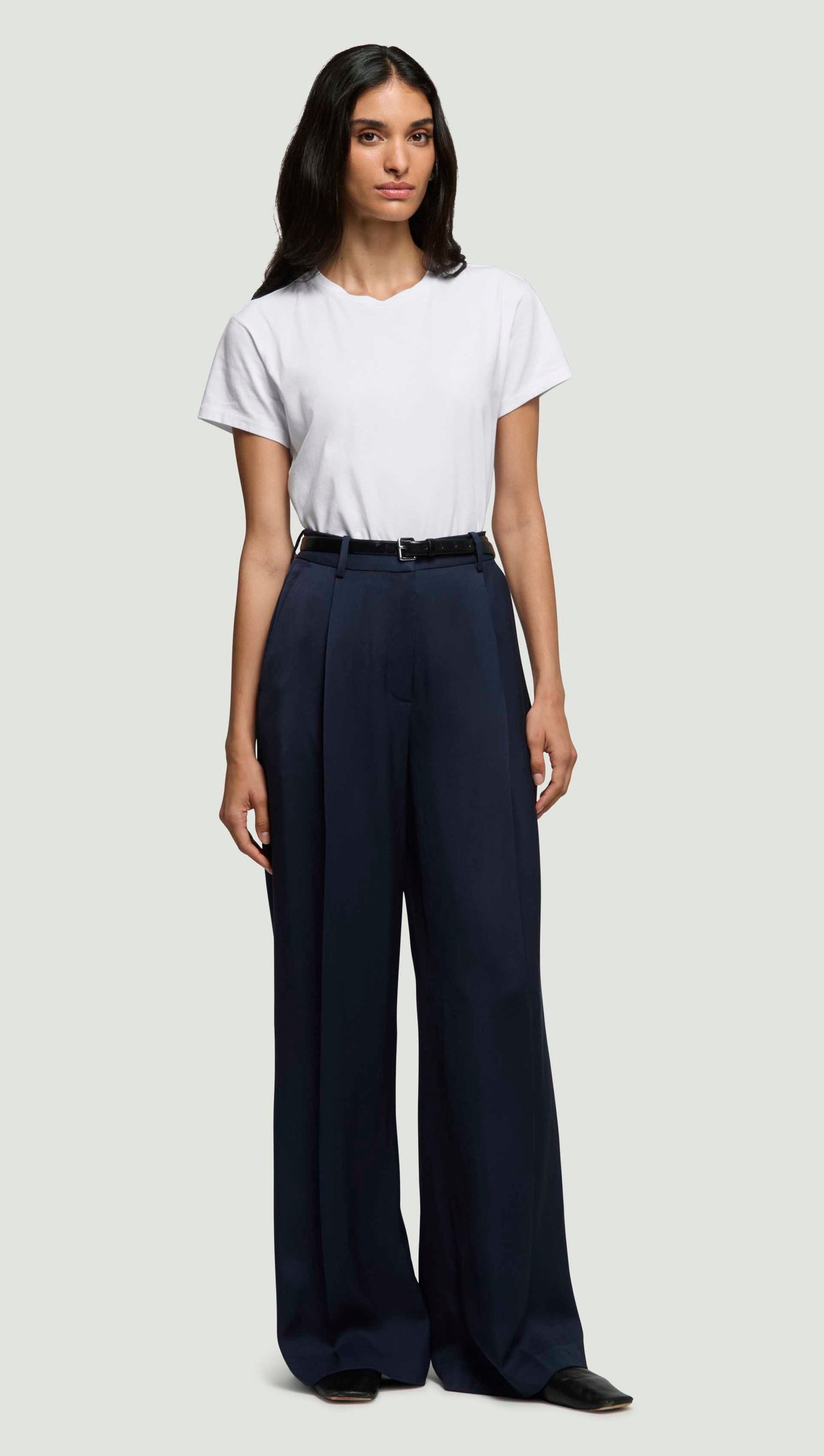Single Pleat Trouser in Satin Twill | Navy