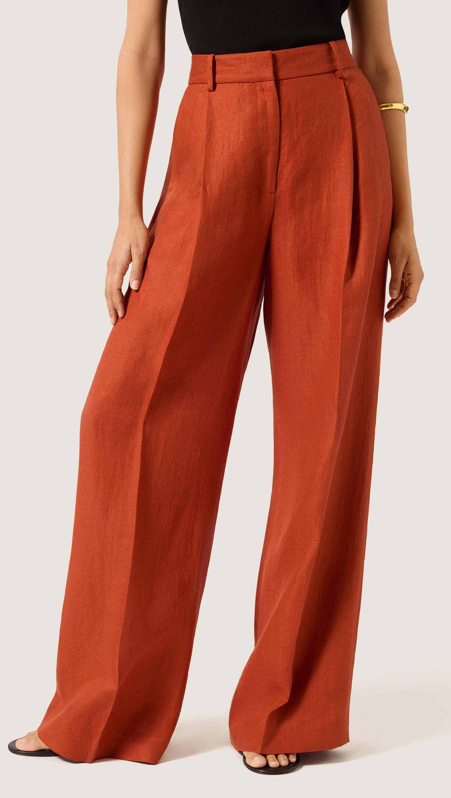 Single Pleat Trouser in Linen Twill | Deep Persimmon