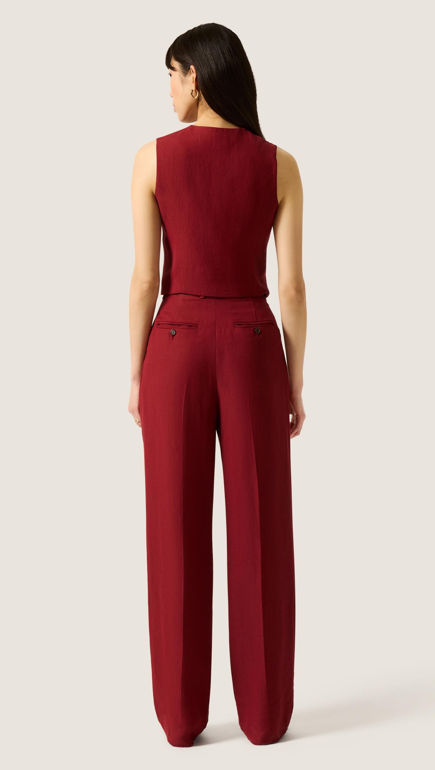 Scoop Neck Waistcoat in Viscose Linen | Maroon